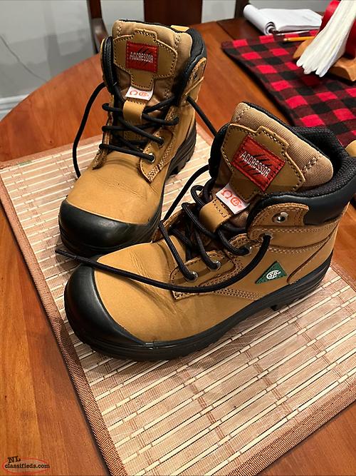 Womens Aggressor Work Boots new size 6.5 Carbonear Newfoundland Labrador NL Classifieds