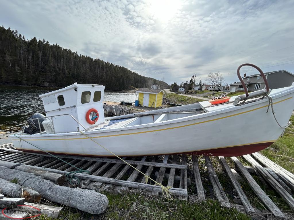 28 Foot Fishing Vessel - Cottlesville, Newfoundland Labrador 