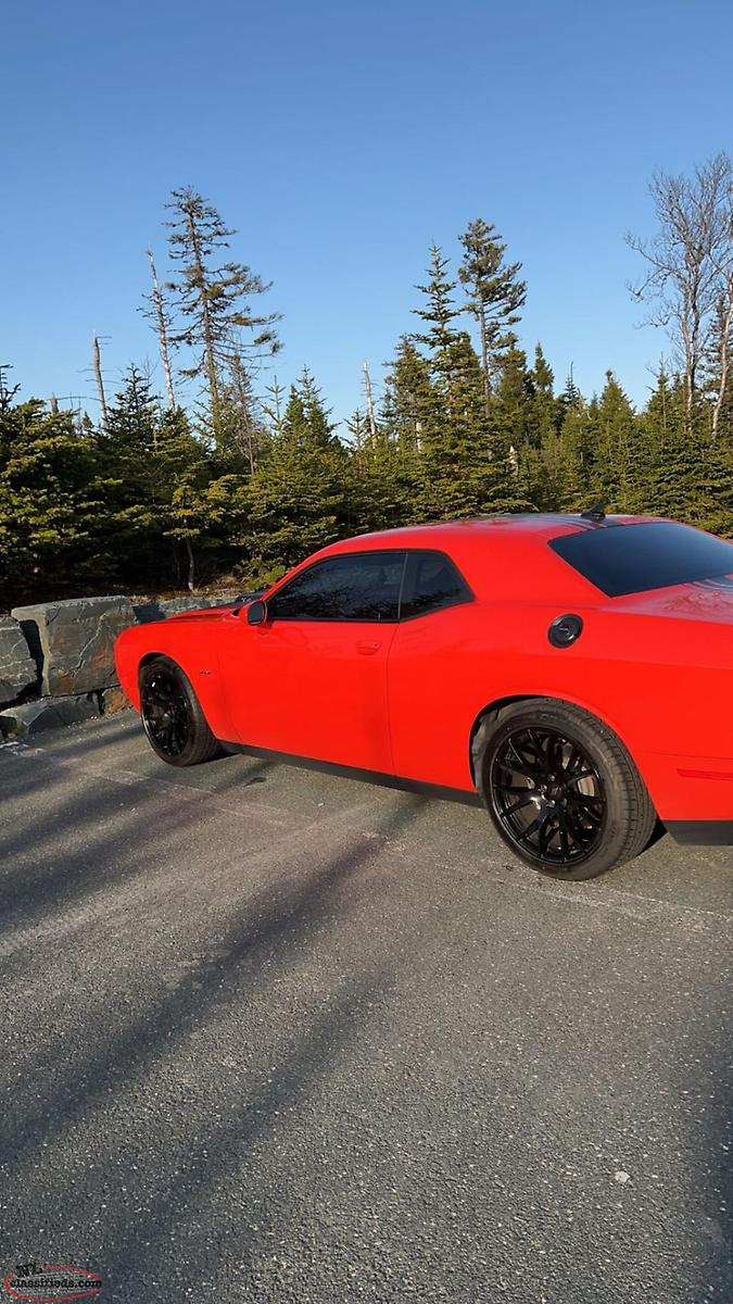 Dodge challenger R.T 5.7 Hemi shaker Paradise, Newfoundland Labrador