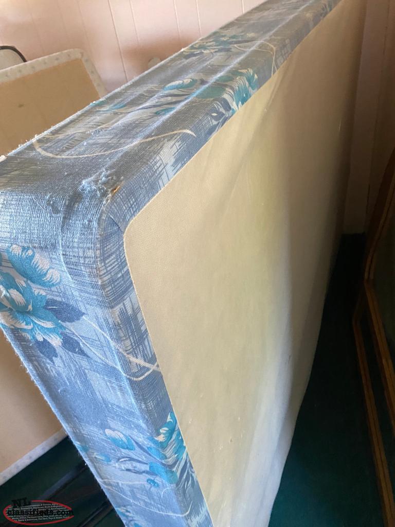 Box spring Hr Grace, Newfoundland Labrador NL Classifieds