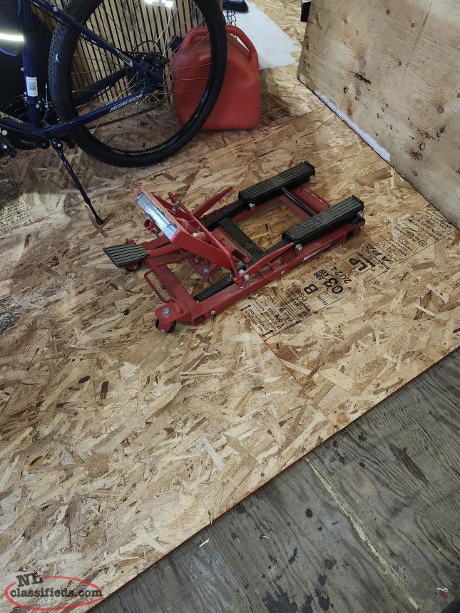 Motorcycle Jack For Sale Grand Falls Windsor, Newfoundland Labrador
